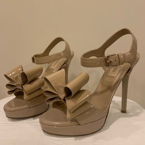 Valentino Nude Patent Platform Heels - Size 5.5